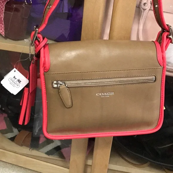 NEW Coach Legacy Rambler - Picture 3 of 6